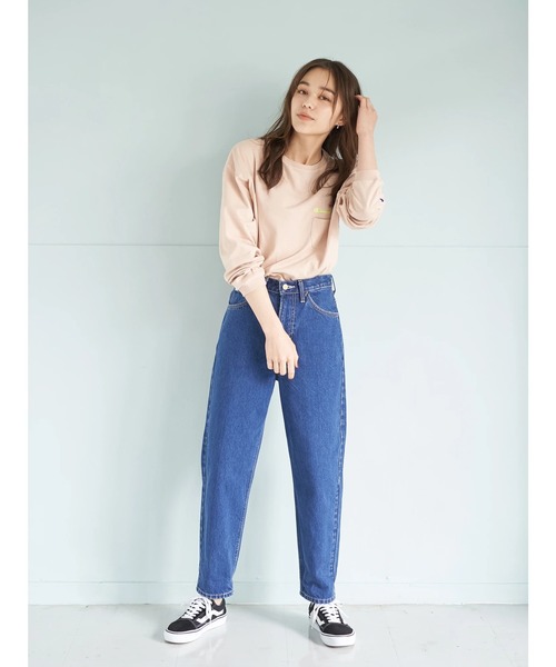 Champion（チャンピオン）の「【別注】Champion×earth　ネオン刺繍長袖Tシャツ ＊（Tシャツ/カットソー・レディース・ホワイト/ブラウン/ピンク・FREE）」の15枚目の写真