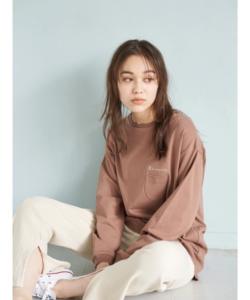 Champion（チャンピオン）の「【別注】Champion×earth　ネオン刺繍長袖Tシャツ ＊（Tシャツ/カットソー・レディース・ホワイト/ブラウン/ピンク・FREE）」の19枚目の写真