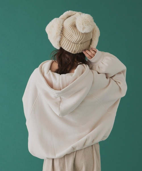 MERLOT（メルロー）の「ボリューム袖裏起毛パーカー（パーカー・レディース・ベージュ/ブラウン/グレー/グリーン/ナチュラル・FREE）」の8枚目の写真