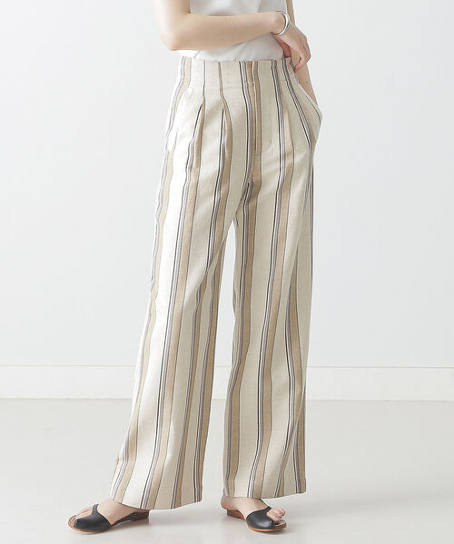 BEAMS LIGHTS(ビームスライツ)の「BEAMS LIGHTS / ストライプ タック ワイドパンツ(その他パンツ・レディース・サックスブルー/ベージュ・36/38)」の2枚目の写真