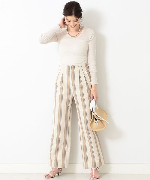 BEAMS LIGHTS(ビームスライツ)の「BEAMS LIGHTS / ストライプ タック ワイドパンツ(その他パンツ・レディース・サックスブルー/ベージュ・36/38)」の13枚目の写真