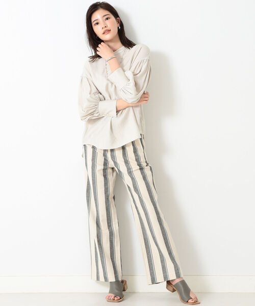 BEAMS LIGHTS(ビームスライツ)の「BEAMS LIGHTS / ストライプ タック ワイドパンツ(その他パンツ・レディース・サックスブルー/ベージュ・36/38)」の10枚目の写真