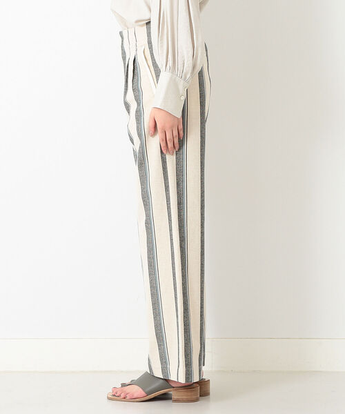 BEAMS LIGHTS(ビームスライツ)の「BEAMS LIGHTS / ストライプ タック ワイドパンツ(その他パンツ・レディース・サックスブルー/ベージュ・36/38)」の11枚目の写真
