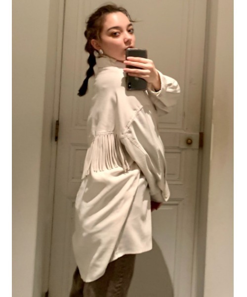 MOUSSY（マウジー）の「FRINGE OVER シャツ（シャツ/ブラウス・レディース・オレンジ/アイボリー/ライトカーキ/ライトパープル・FREE）」の21枚目の写真