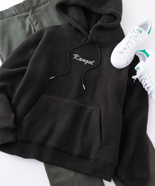 KANGOL(カンゴール)の「KANGOL / カンゴール 別注 シャギーボア ロゴ刺繍 オーバーサイズ プルオーバーパーカー(パーカー・メンズ・アイボリー/ブラウン系その他/グレイッシュベージュ/グレイッシュブルー/ブラック/ベージュ/グレー/ブラウン・M/L)」の3枚目の写真