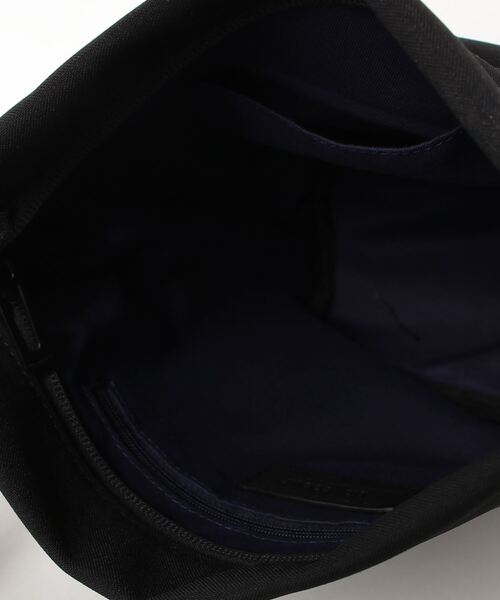 Un coeur（アンクール）の「【Un coeur/アンクール】TORO(Ⅱ) 2WAYショルダーバッグ K900159（ショルダーバッグ・レディース・ブラック/ネイビー/グレー・FREE）」の6枚目の写真