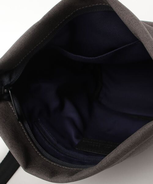 Un coeur（アンクール）の「【Un coeur/アンクール】TORO(Ⅱ) 2WAYショルダーバッグ K900159（ショルダーバッグ・レディース・ブラック/ネイビー/グレー・FREE）」の8枚目の写真