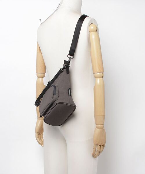 Un coeur（アンクール）の「【Un coeur/アンクール】TORO(Ⅱ) 2WAYショルダーバッグ K900159（ショルダーバッグ・レディース・ブラック/ネイビー/グレー・FREE）」の9枚目の写真