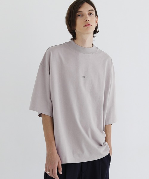 LILL(リル)の「ペールトーンサマーモックネックビッグシルエットロゴTシャツ(Tシャツ/カットソー・メンズ・ホワイト/ライトブルー/ブラック/パープル/ネイビー/グレー系/ブラウン系・S/M/L/XL/XS)」の4枚目の写真