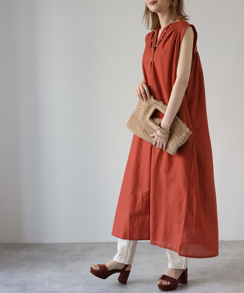 Fizz フィズ スタンドカラーノースリーブワンピース Fizz フィズ スタンドカラーノースリーブワンピース