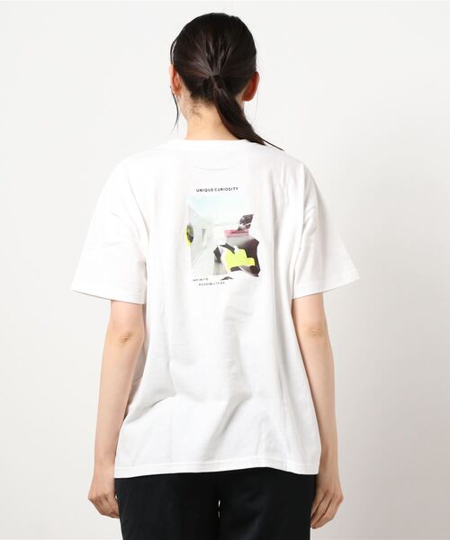 PAGEBOY(ページボーイ)の「モードフォトTシャツ(Tシャツ/カットソー・レディース・オフホワイト/ブラック/チャコールグレー・FREE)」の21枚目の写真
