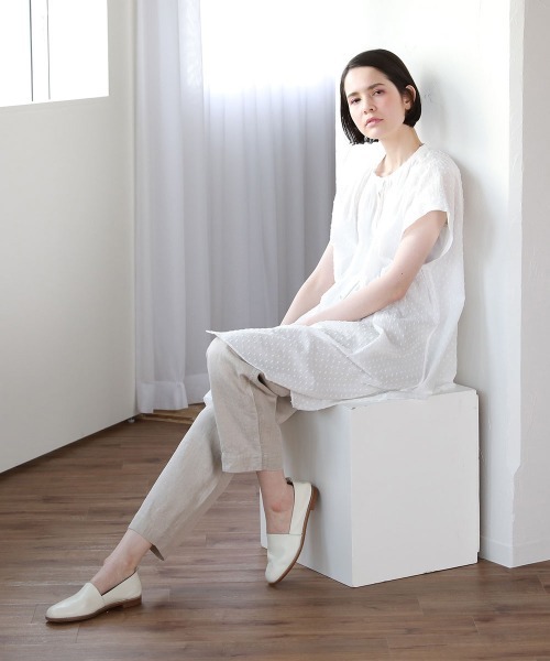 Pao de lo(パオデロ)の「先染めリネンへリンボンパンツ(その他パンツ・レディース・ブラック/ベージュ/オフホワイト・9号/7号)」の20枚目の写真