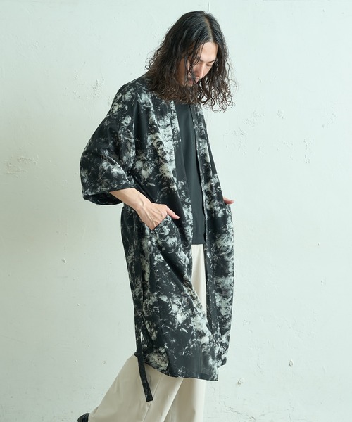 Lui’s(ルイス)21SSコレクション アーティスティックフラワーガウン Lui's（ルイス）の「アーティスティックフラワーガウン（シャツ