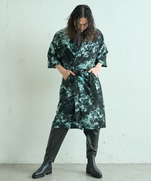 Lui's(ルイス)の「アーティスティックフラワーガウン(シャツ/ブラウス・メンズ・ブラック/ゴールド/ブルー・FREE)」の16枚目の写真