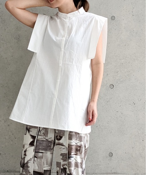 Per sist ence（パーシエンス）の「Per sist ence/パーシエンス　スクエアスリーブシャツ（シャツ/ブラウス・レディース・オフホワイト/ベージュ/ブラック・FREE）」の2枚目の写真