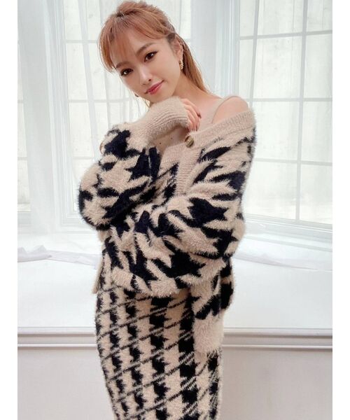 RESEXXY（リゼクシー）の「ハウンドツースコンパクトカーデ【セットアップ着用可能】（カーディガン/ボレロ・レディース・ブラック/ブルー/ラベンダー・FREE）」の4枚目の写真