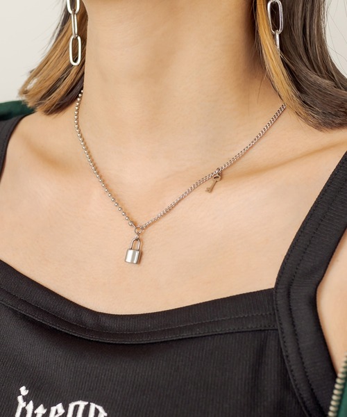 RASVOA(ラスボア)の「ファットロックコンビチェーンネックレス(ネックレス・レディース・シルバー・FREE)」の2枚目の写真