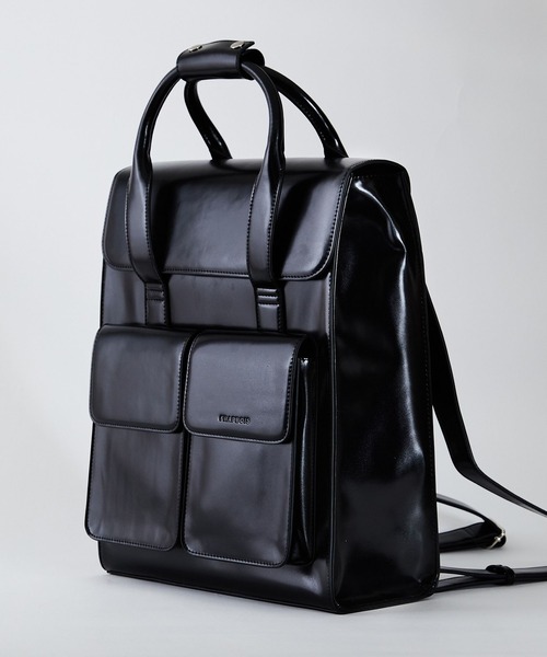 【美品】FRAPBOIS フラボアリュックバックパック　レディースメンズブラック FRAPBOIS（フラボア）の「リュック（バックパック/リュック