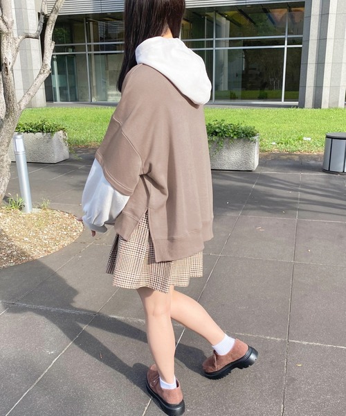 apres jour(アプレジュール)の「レイヤードフーディ【ZOZOTOWN限定アイテム】【8PO】(スウェット・レディース・グリーン/ダークブルー/モカ・X-LARGE/フリー)」の11枚目の写真