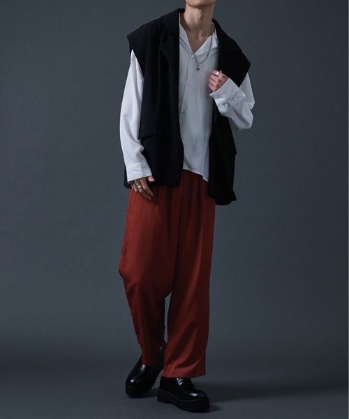 Ellno Loset(エルノロゼット)の「ポリトロトラウザーパンツ(セットアップ対応)(スラックス・メンズ・ブラック/レッド/ブルーグリーン・MEDIUM/LARGE)」の18枚目の写真