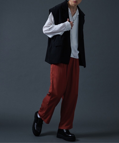 Ellno Loset(エルノロゼット)の「ポリトロトラウザーパンツ(セットアップ対応)(スラックス・メンズ・ブラック/レッド/ブルーグリーン・MEDIUM/LARGE)」の14枚目の写真