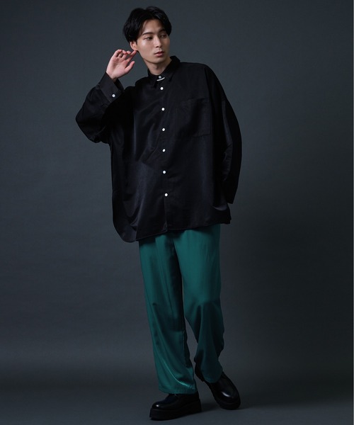 Ellno Loset(エルノロゼット)の「ポリトロトラウザーパンツ(セットアップ対応)(スラックス・メンズ・ブラック/レッド/ブルーグリーン・MEDIUM/LARGE)」の10枚目の写真