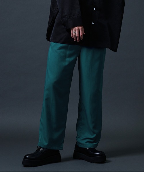 Ellno Loset(エルノロゼット)の「ポリトロトラウザーパンツ(セットアップ対応)(スラックス・メンズ・ブラック/レッド/ブルーグリーン・MEDIUM/LARGE)」の21枚目の写真