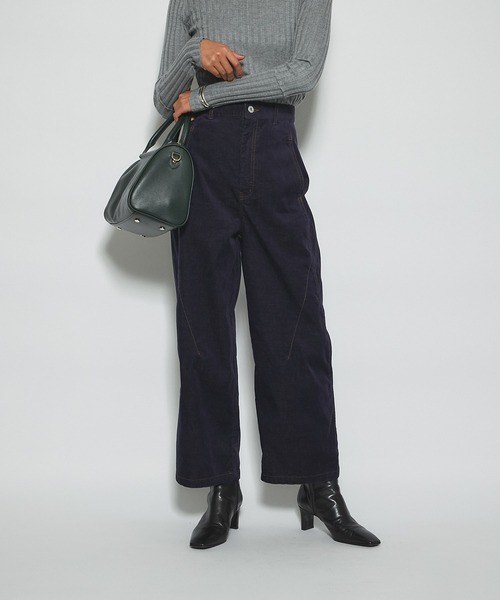 RIVE DROITE(リヴドロワ)の「脚長効果抜群の大人デニム 別珍デニムパンツ(デニムパンツ・レディース・ブラック/ネイビー・FREE)」の15枚目の写真