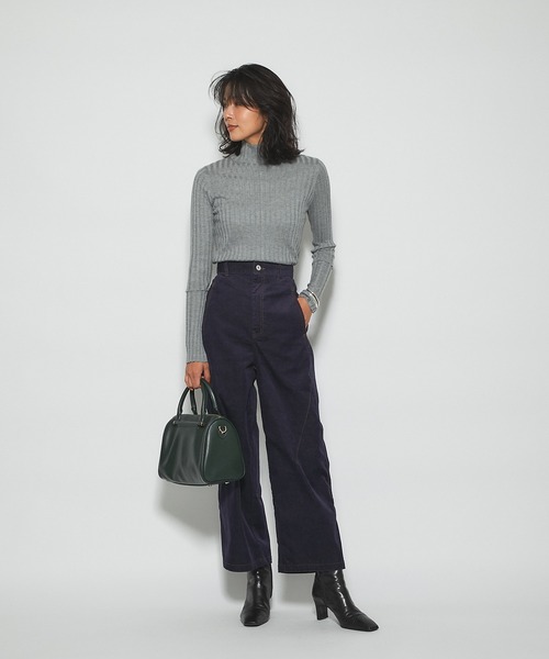 RIVE DROITE(リヴドロワ)の「脚長効果抜群の大人デニム 別珍デニムパンツ(デニムパンツ・レディース・ブラック/ネイビー・FREE)」の17枚目の写真