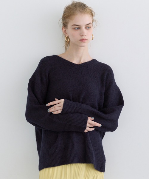 ふあふあヤク風 Vネックニットトップス（ニット/セーター