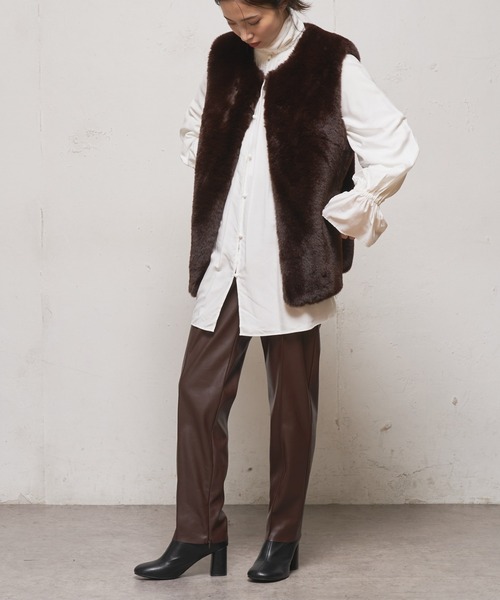 CIAOPANIC（チャオパニック）の「フェイクレザースリムパンツ（その他パンツ・レディース・ブラック/ブラウン/ライトベージュ/オリーブ・SMALL/MEDIUM）」の21枚目の写真