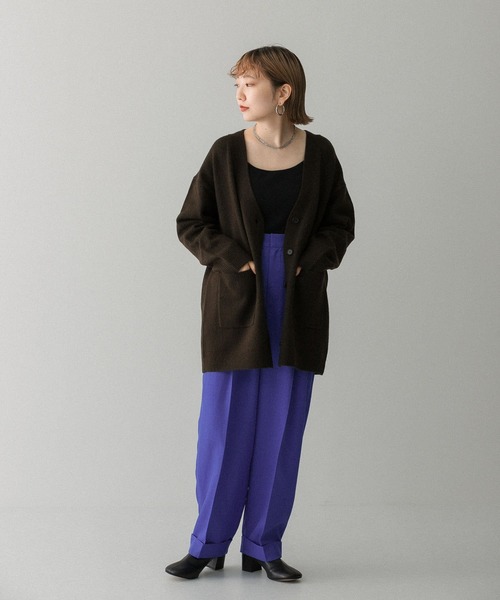 KBF(ケイビーエフ)の「Vネックロングカーディガン(ニット/セーター・レディース・オートミール/ブラウン/グレー・ONE)」の13枚目の写真