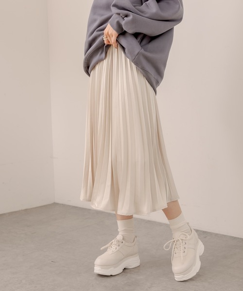 OLIVE des OLIVE(オリーブデオリーブ)の「オトナきれいプリーツスカート(スカート・レディース・ベージュ/サックスブルー/ブルー/アイボリー/ラベンダー・FREE)」の15枚目の写真