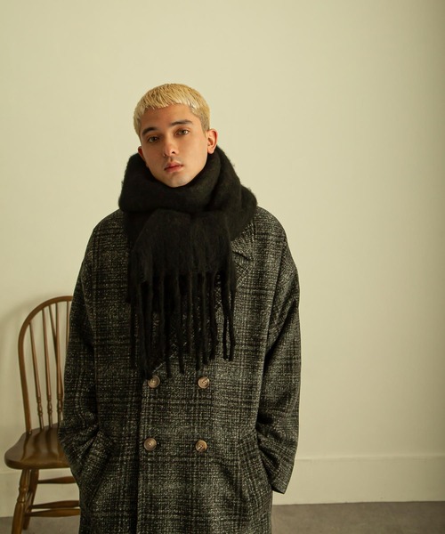 NILWAY（ニルウェイ）の「ボリューミーブークレビッグフリンジマフラー/大判マフラー（マフラー・メンズ・ブラック/グレー/アイボリー/モカ/チャコール・FREE）」の18枚目の写真