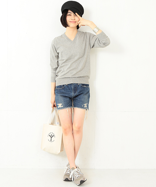 BEAMS BOY（ビームスボーイ）の「○BEAMS BOY / 14ゲージ BB刺繍 Vネック（ニット/セーター・レディース・ホワイト/グレー/レッド/イエロー/ライトブルー/ネイビー・ONE SIZE）」の16枚目の写真