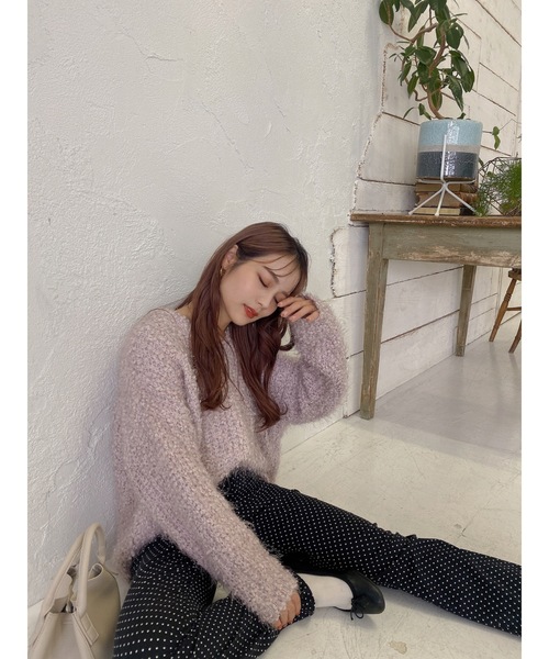 JUMELLE(ジュメロ)の「フェザーヤーンニット(ニット/セーター・レディース・ブラック/パープル・FREE)」の6枚目の写真