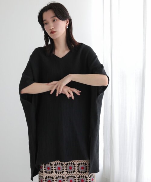 MJUKA.(ミューカ)の「AZUMADAKI DYEING WAFFLE PONCHO BLOUSE(シャツ/ブラウス・レディース・オフホワイト/サックスブルー/ブラック・FREE)」の4枚目の写真