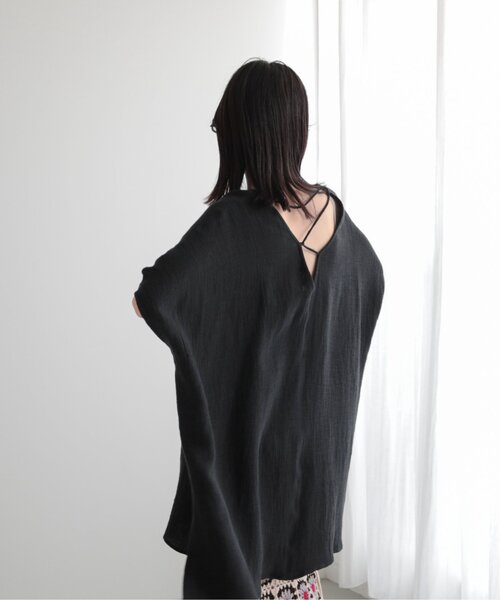 MJUKA.(ミューカ)の「AZUMADAKI DYEING WAFFLE PONCHO BLOUSE(シャツ/ブラウス・レディース・オフホワイト/サックスブルー/ブラック・FREE)」の5枚目の写真
