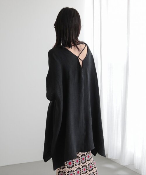 MJUKA.(ミューカ)の「AZUMADAKI DYEING WAFFLE PONCHO BLOUSE(シャツ/ブラウス・レディース・オフホワイト/サックスブルー/ブラック・FREE)」の6枚目の写真