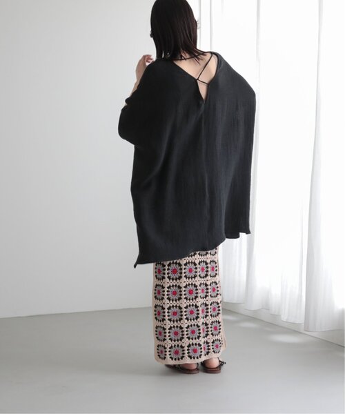 MJUKA.(ミューカ)の「AZUMADAKI DYEING WAFFLE PONCHO BLOUSE(シャツ/ブラウス・レディース・オフホワイト/サックスブルー/ブラック・FREE)」の9枚目の写真