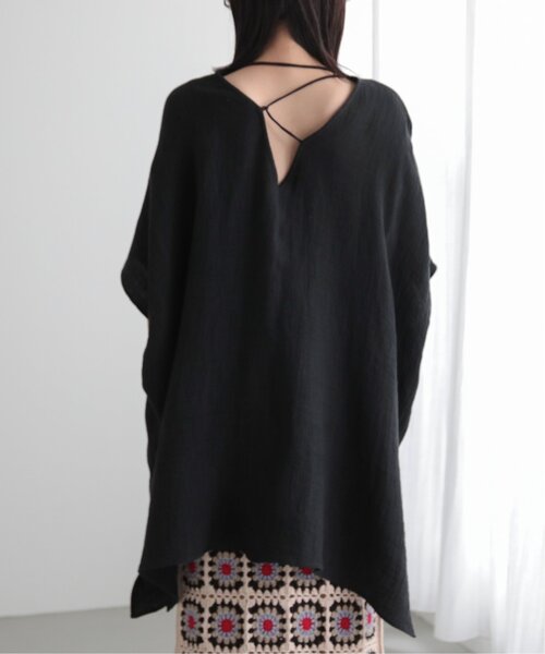 MJUKA.(ミューカ)の「AZUMADAKI DYEING WAFFLE PONCHO BLOUSE(シャツ/ブラウス・レディース・オフホワイト/サックスブルー/ブラック・FREE)」の12枚目の写真