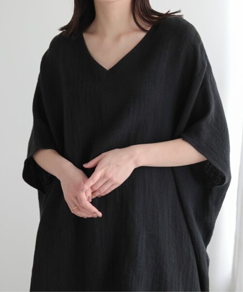 MJUKA.(ミューカ)の「AZUMADAKI DYEING WAFFLE PONCHO BLOUSE(シャツ/ブラウス・レディース・オフホワイト/サックスブルー/ブラック・FREE)」の15枚目の写真
