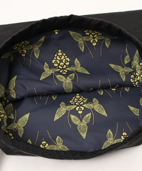 salle de bal（サルデバル）の「ihana / イハナ リバーシブル 巾着 ショルダー バッグ 1162005G BUR（ショルダーバッグ・レディース・ベージュ/ネイビー/グレー/ナチュラル/ブルー系その他/チャコール・FREE）」の9枚目の写真