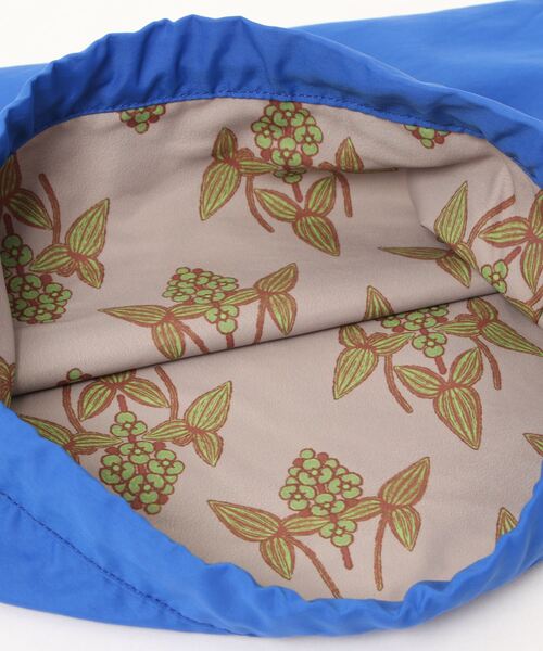 salle de bal（サルデバル）の「ihana / イハナ リバーシブル 巾着 ショルダー バッグ 1162005G BUR（ショルダーバッグ・レディース・ベージュ/ネイビー/グレー/ナチュラル/ブルー系その他/チャコール・FREE）」の12枚目の写真