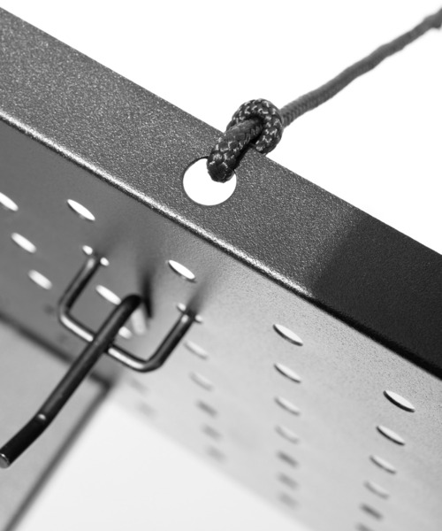 JACK & MARIE（ジャックアンドマリー）の「ONOE　パンチングサイドテーブル PT-4020（アウトドアグッズ・メンズ・ブラック・F）」の6枚目の写真