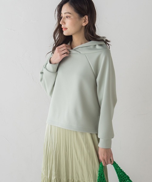 socolla（ソコラ）の「【socolla】ラグラン抜けエリプルオーバー≪洗濯機で洗える≫（パーカー・レディース・ブラック/オフホワイト/ピンク/グリーン・M）」の4枚目の写真