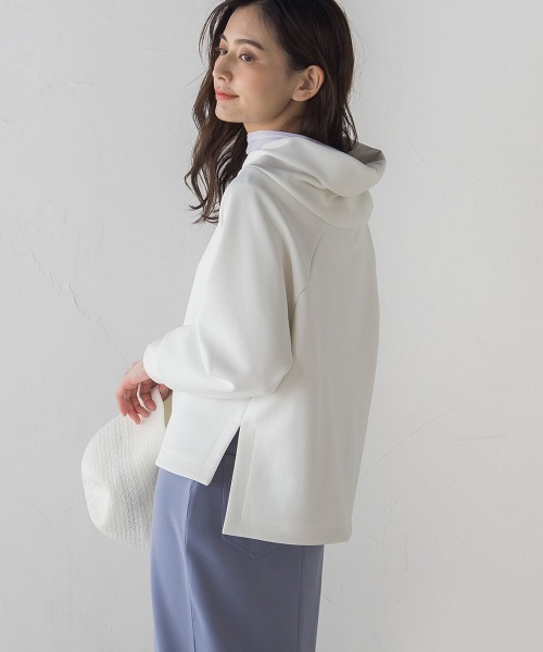 socolla（ソコラ）の「【socolla】ラグラン抜けエリプルオーバー≪洗濯機で洗える≫（パーカー・レディース・ブラック/オフホワイト/ピンク/グリーン・M）」の7枚目の写真