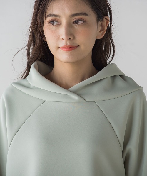 socolla（ソコラ）の「【socolla】ラグラン抜けエリプルオーバー≪洗濯機で洗える≫（パーカー・レディース・ブラック/オフホワイト/ピンク/グリーン・M）」の16枚目の写真