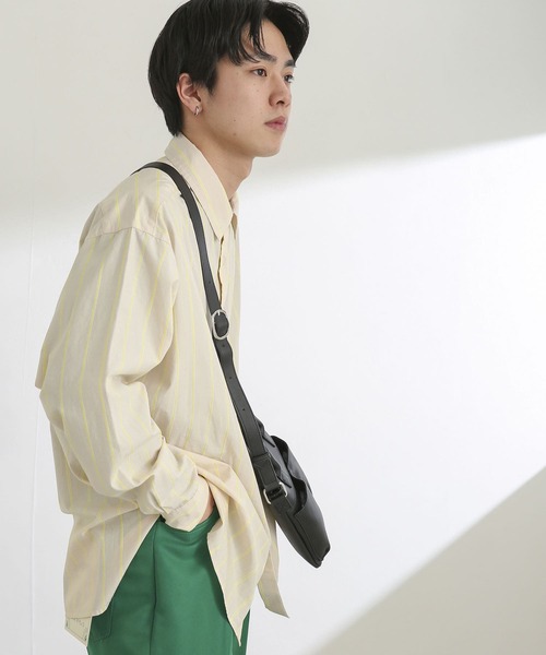 SENSE OF PLACE by URBAN RESEARCH（センスオブプレイスバイアーバンリサーチ）の「ストライプタイプライタールーズシャツB（シャツ/ブラウス・メンズ・ネイビー/イエロー/グリーン・MEDIUM/LARGE）」の5枚目の写真