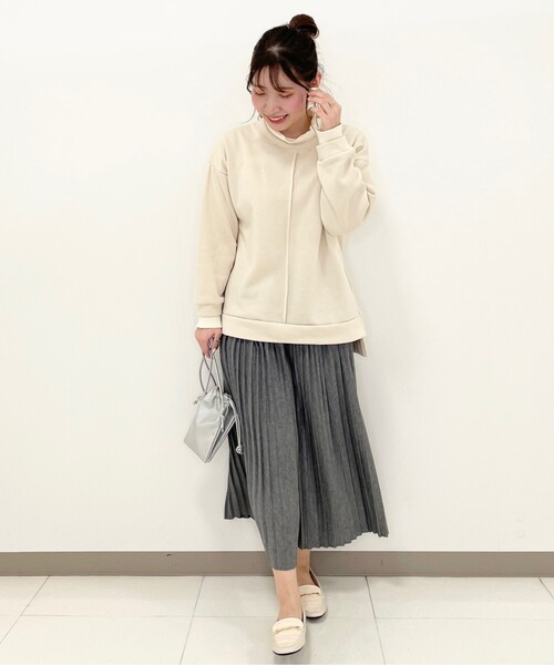 Cutie Blonde（キューティーブロンド）の「◆【楽ちん/体型カバー/低身長〇】すそくるっ！プリーツスカンツ（その他パンツ・レディース・グリーン/カーキ/ベージュ/チャコールグレー・01/04/02/03）」の16枚目の写真